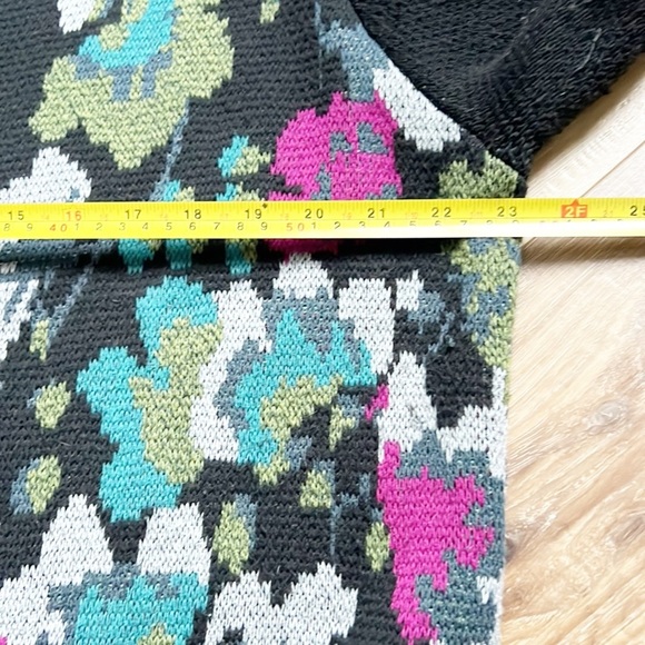 J Jill Duster Cardigan Sweater
Women Oversized Floral Black Size XL - Picture 9 of 16